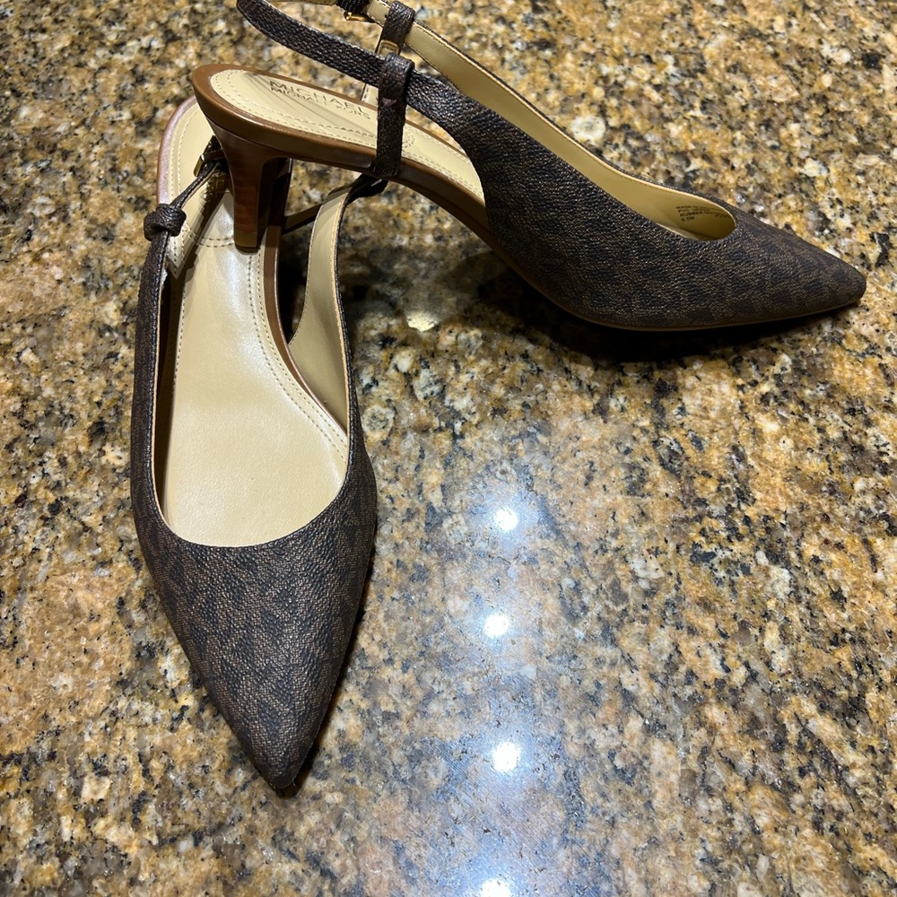 Michael kors Brown Slingback Heels - Picture 3 of 11